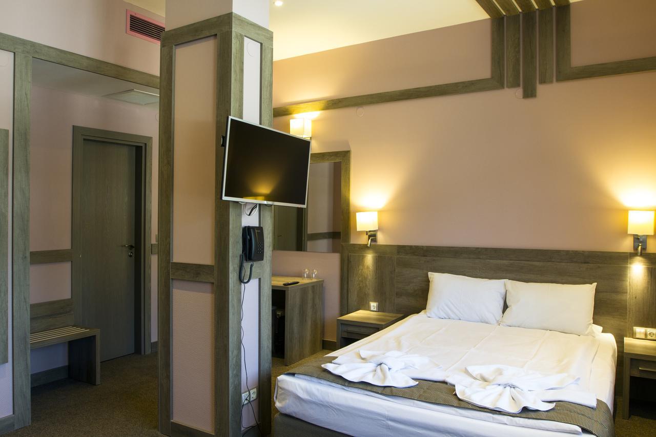 Hotel Etropolia Etropole Dış mekan fotoğraf